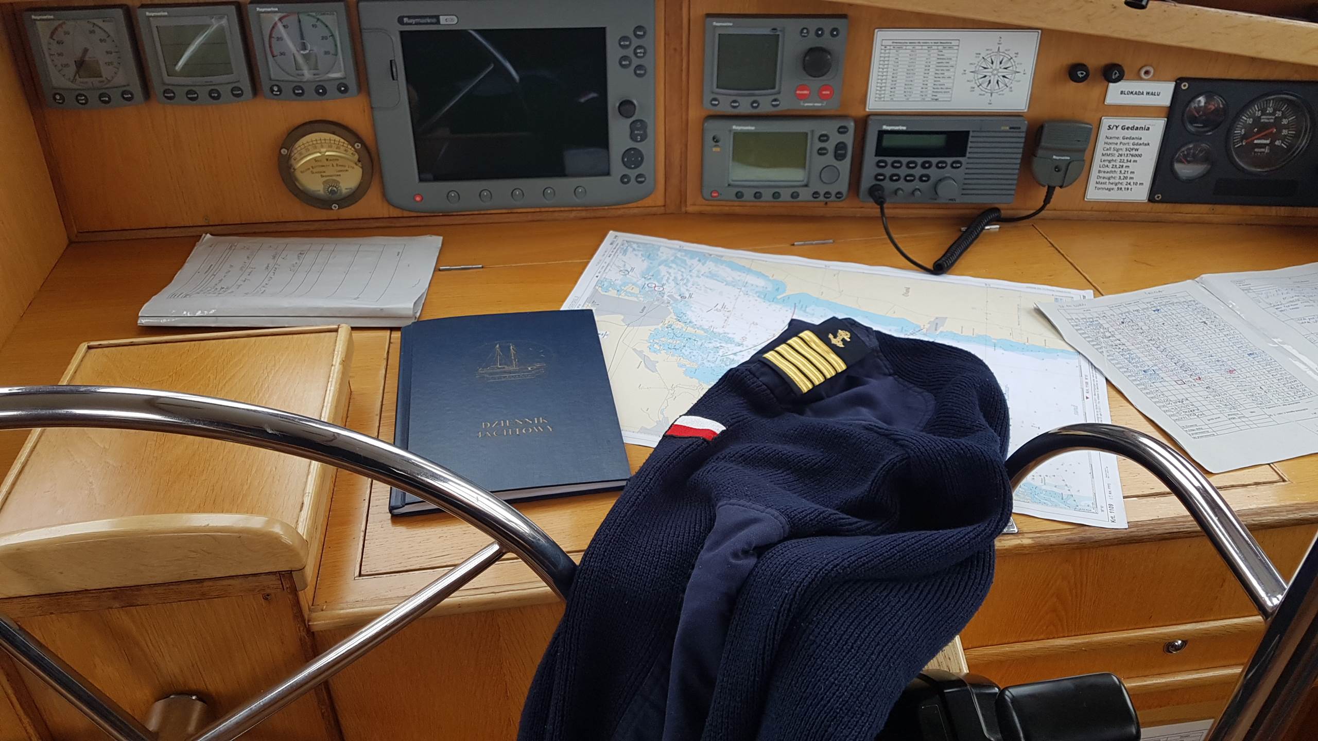 Obraz zawieraj�cy tekst, rower, ba�agan

Opis wygenerowany automatycznie