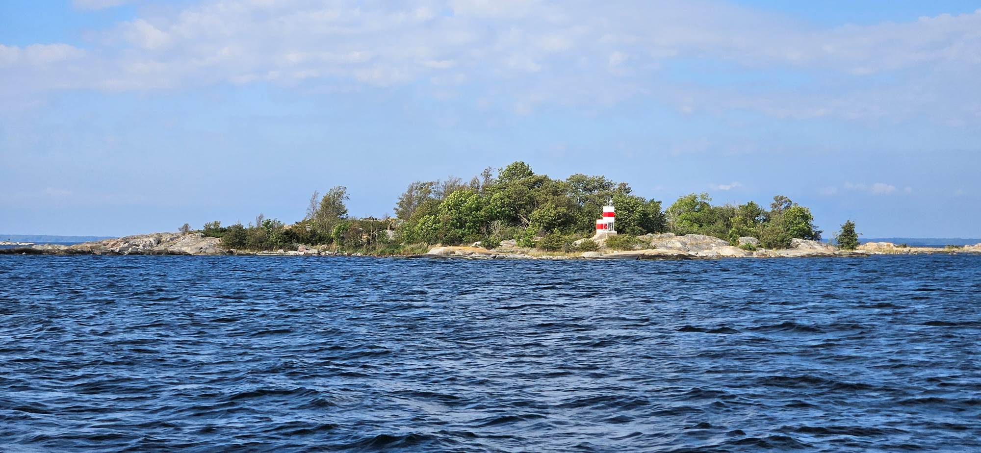 Obraz zawieraj�cy na wolnym powietrzu, niebo, woda, Nadbrze�ne i oceaniczne formy ukszta�towania terenu

Zawarto�� wygenerowana przez AI mo�e by� niepoprawna.