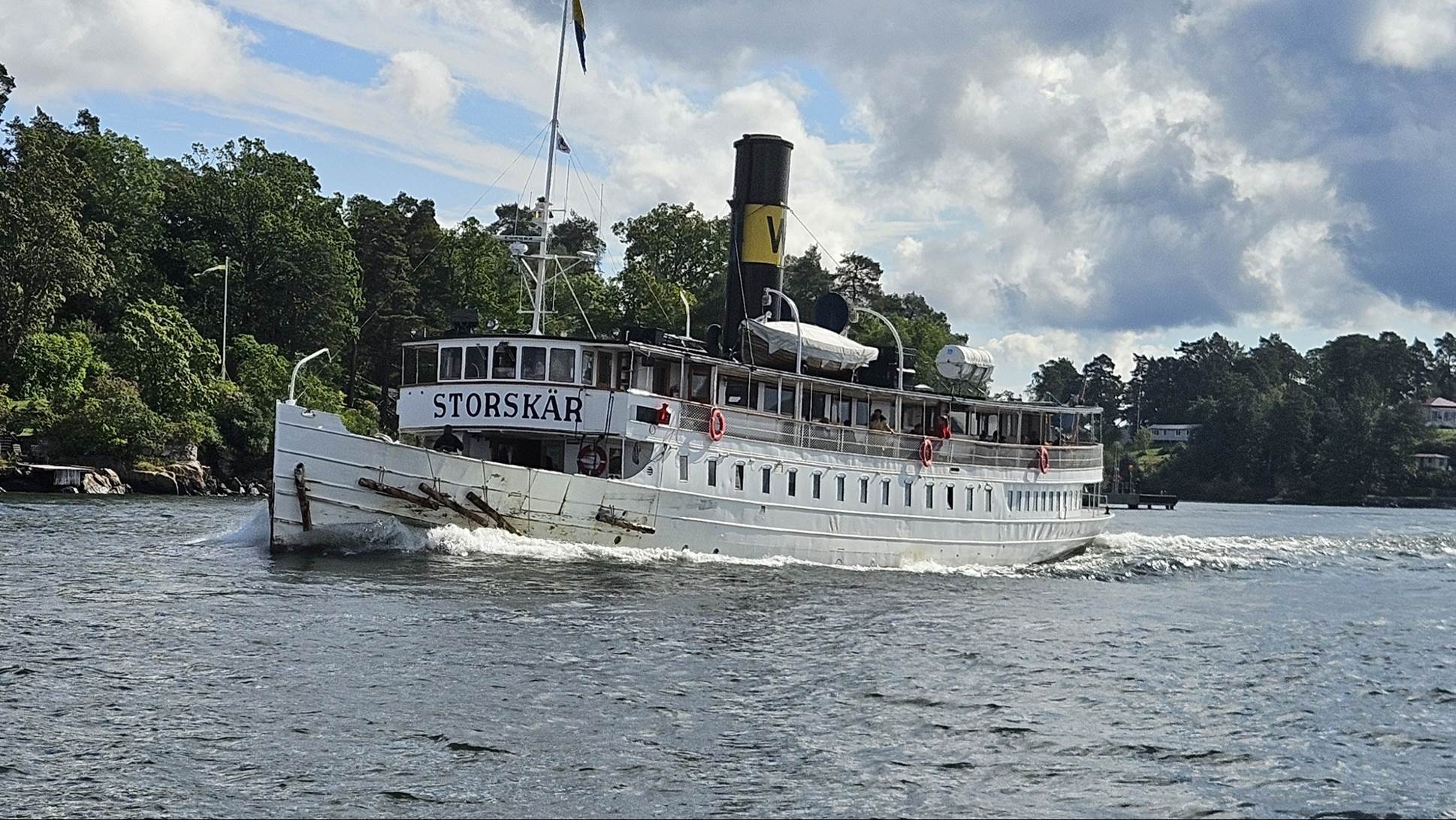Obraz zawieraj�cy transport, na wolnym powietrzu, statek wodny, niebo

Zawarto�� wygenerowana przez AI mo�e by� niepoprawna.